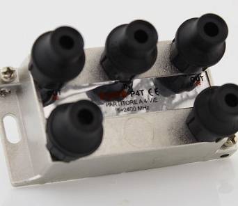 Rozgałęźnik 4-drożny CaP 5-2400 MHz 9dB